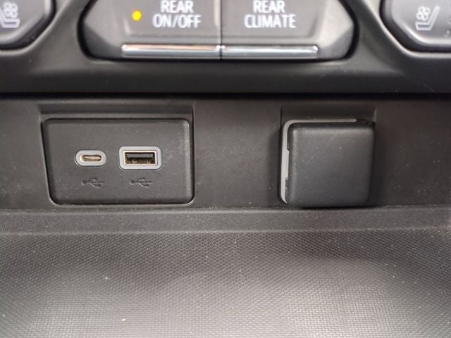 2022 Chevrolet Suburban High Country