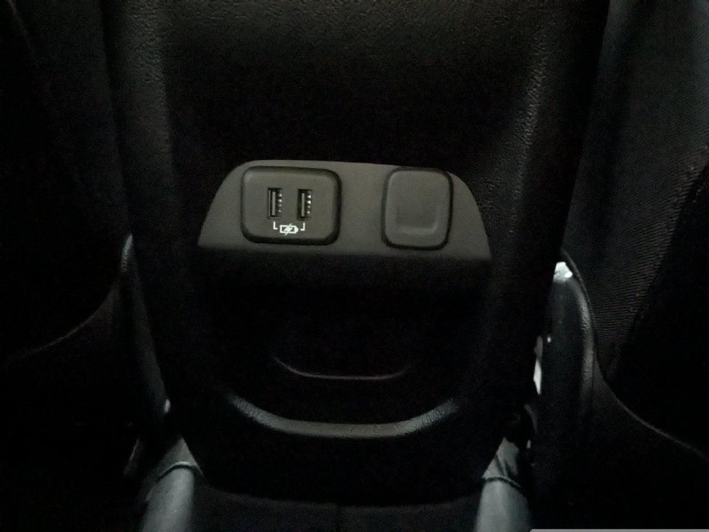2022 GMC Canyon AT4 w/Leather