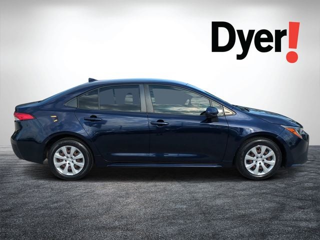 Used 2021 Toyota Corolla LE with VIN JTDEPMAE1MJ135667 for sale in Lake Wales, FL